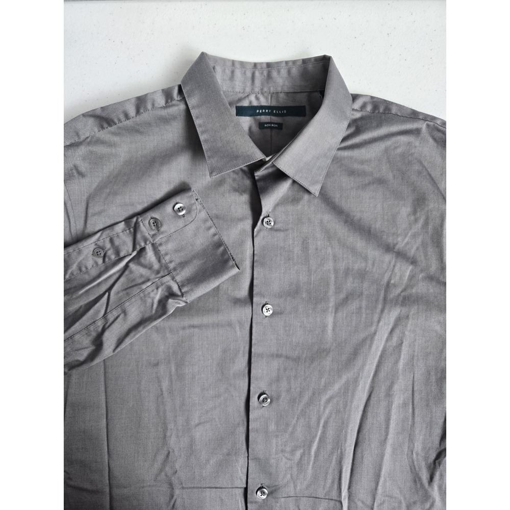 Perry Ellis Men's Medium Gray Shine 100% Cotton Non-Iron Long Sleeve Button Up